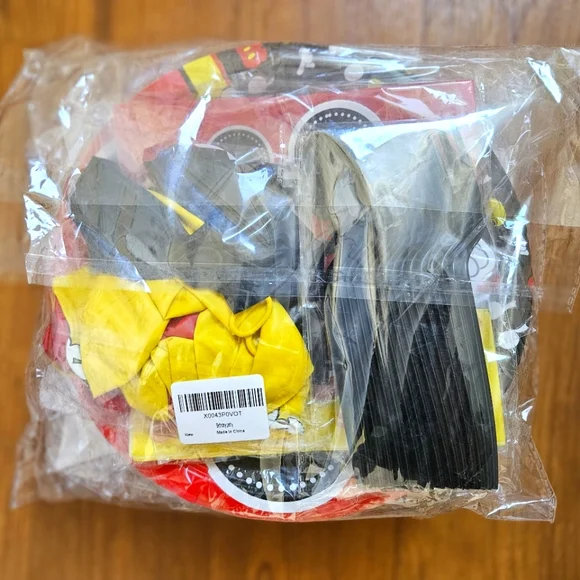 NIB Mickey Mouse Birthday decoration kit. - Picture 3 of 3